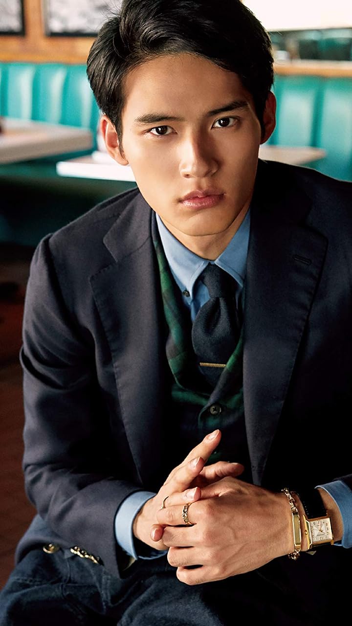 水上恒司(岡田健史) HD(720×1280)壁紙 GQ JAPAN (ジーキュージャパン